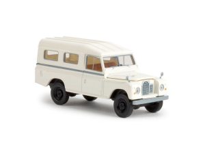 Land Rover 109 zavřený bílý Brekina 13775
