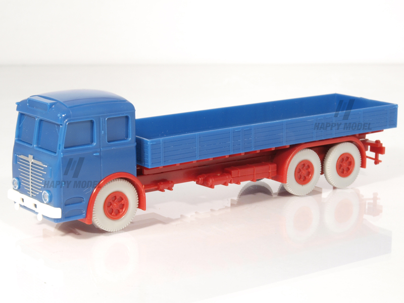 Büssing 12.000 s korbou nezasklený Brekina 13903