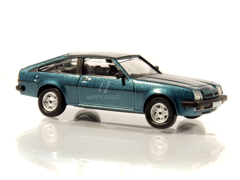 Opel Manta B CC zelená metalíza Brekina PCX870102