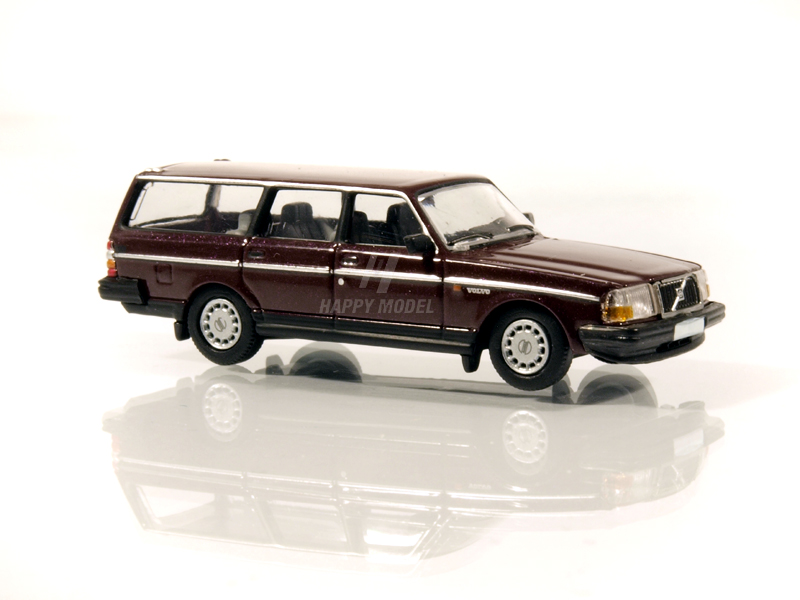 Volvo 240 GL kombi tmavě červená metalíza 1989 Brekina PCX870398