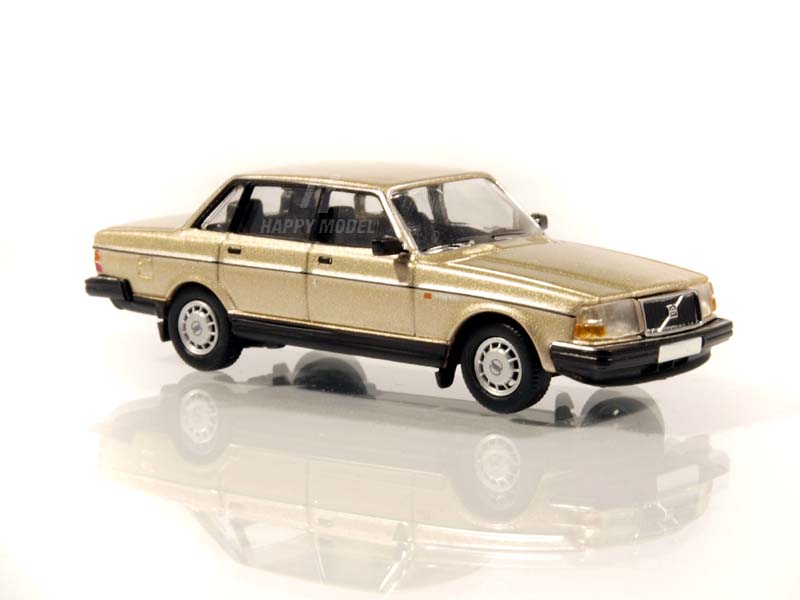 Volvo 240 béžová metalíza Brekina PCX870417