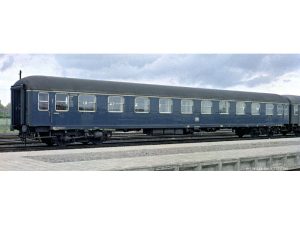 rychlíkový vůz 1.třídy A4ümg-54 DB Brawa 58068