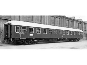 rychlíkový vůz 2.třídy B4ümg-54 DB Brawa 58079