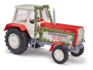 Traktor Fortschritt ZT 300 1.Serienfahrzeug Busch 42852