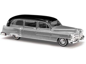 Cadillac 52 Station Wagon stříbrná metalíza Busch 43480