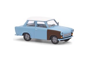 Trabant P601 světle modrý s hnědým blatníkem Busch 53112