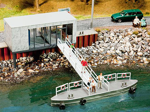 pokladna s molem výletní lodi Faller 130512