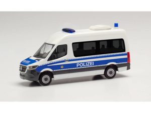 MB Sprinter 18 policie Berlin Herpa 096393