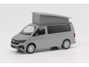 VW T 6.1 California šedý Herpa 096805-002