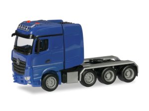 MB Arocs 4-nápravový tahač modrý Herpa 307734-005