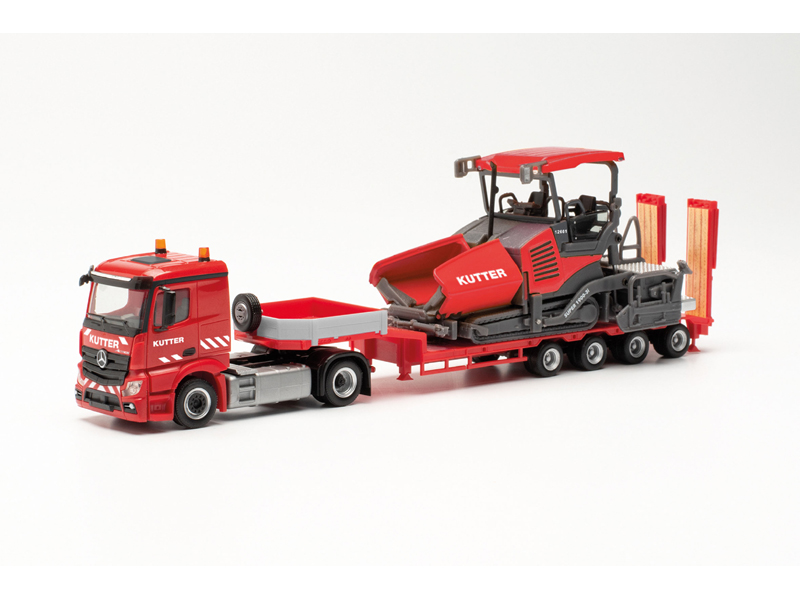 MB Actros s podvalníkovým návěsem a finišerem Herpa 314664