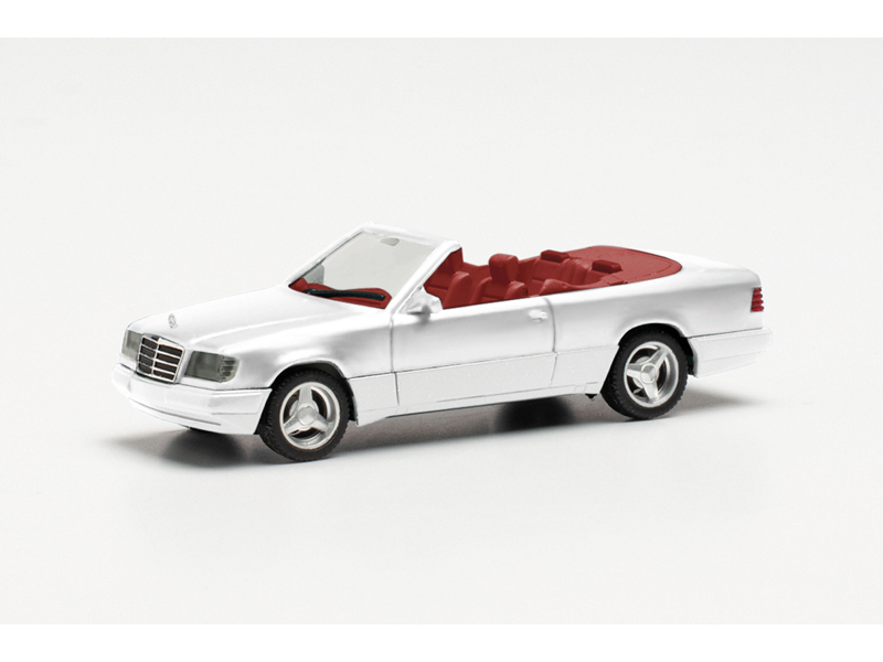 MB 320CE-24 Cabrio bílý Herpa 420990