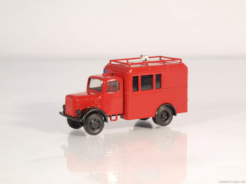 Magirus 3000 S hasičská skříň Modelauto 17096002