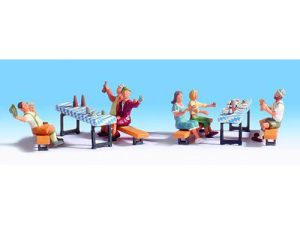 posezení na pivním festivalu Noch 15832