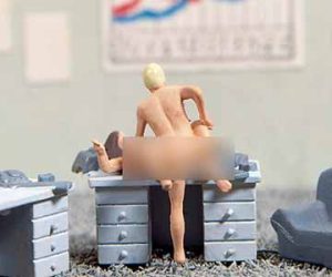 sexy scéna akt psací stůl Noch 15953