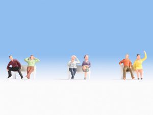 sedící postavy Noch 18132