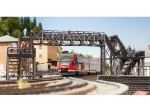 přechodová lávka přes dvě koleje Noch 67070