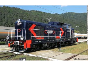 dieselová lokomotiva SM42 CargoUnit Piko 59276
