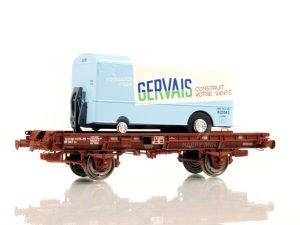 UFR vůz na přepravu vozidel UIC SNCF s chladírenským přívěsem GERVAIS RAILS EUROP EXPRESS WB653