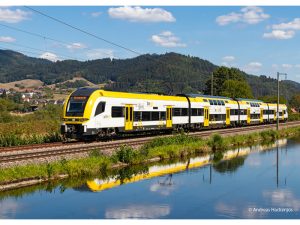 elektrická jednotka Desiro HC bwegt DCC se zvukem Trix 25463